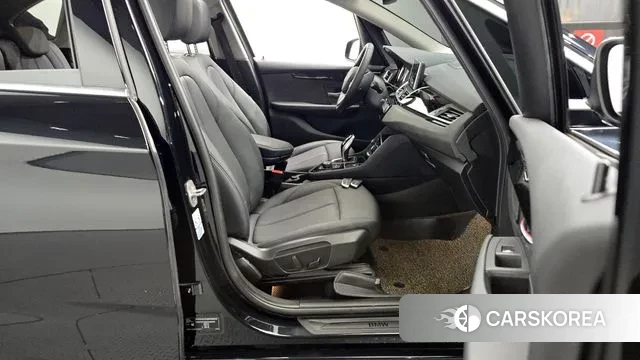 BMW 2 Series Active Tourer (F45) 2020 Черный из Кореи, фото 2