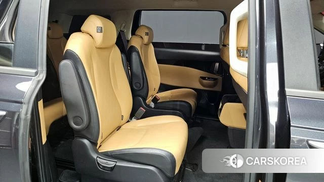 Kia Carnival 4th generation 2021 Серый из Кореи, фото 2
