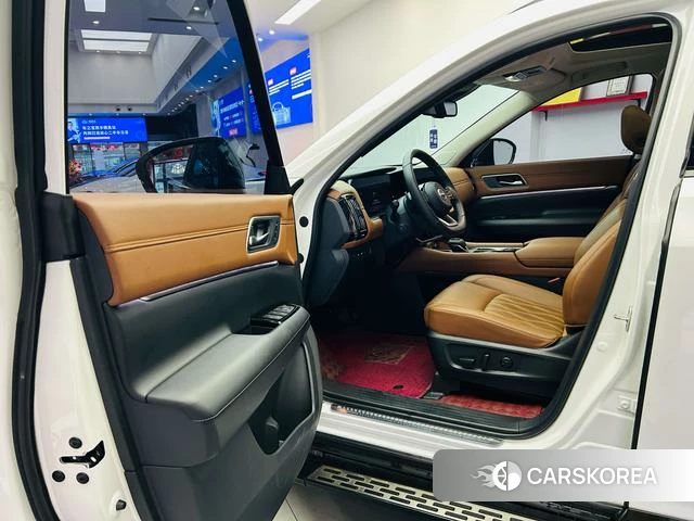 Nissan Exploring the land 2024 Белый из Китая, фото 2