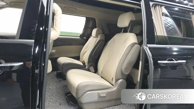 Kia The New Carnival 4th Generation 2024 Черный из Кореи, фото 2