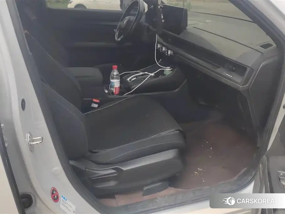 Honda CR-V New Energy 2024 Белый из Китая, фото 2