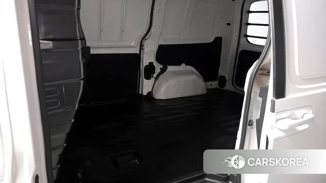 Hyundai Staria 2021 Белый из Кореи, фото 2