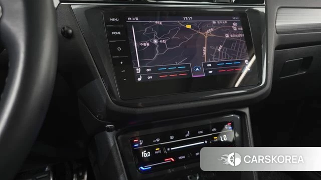 Volkswagen Tiguan Allspace 2022 Белый из Кореи, фото 2