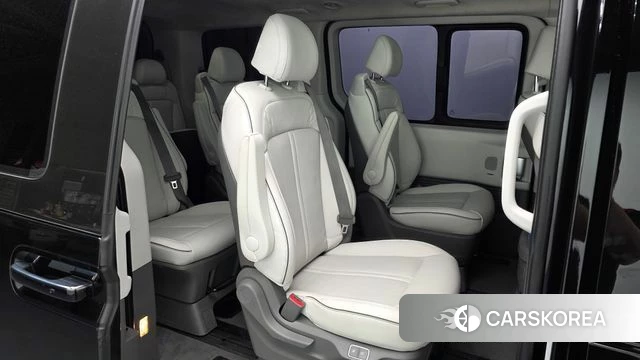 Hyundai Staria 2022 Черный из Кореи, фото 2