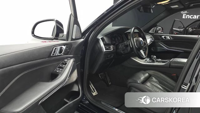 BMW X5 (G05) 2021 Черный из Кореи, фото 2