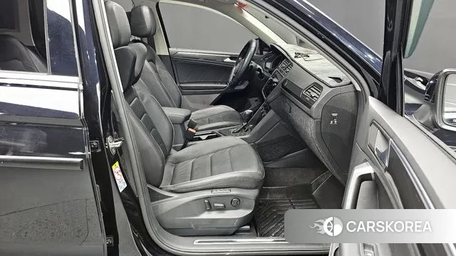 Volkswagen Tiguan second Generation 2020 Черный из Кореи, фото 2