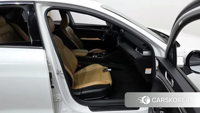 Kia K5 Hybrid 3rd Generation 2022 Белый из Кореи, фото 2