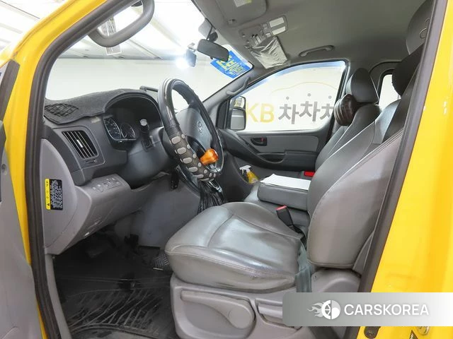 Hyundai The New Grand Starex 2018 Желтый из Кореи, фото 2