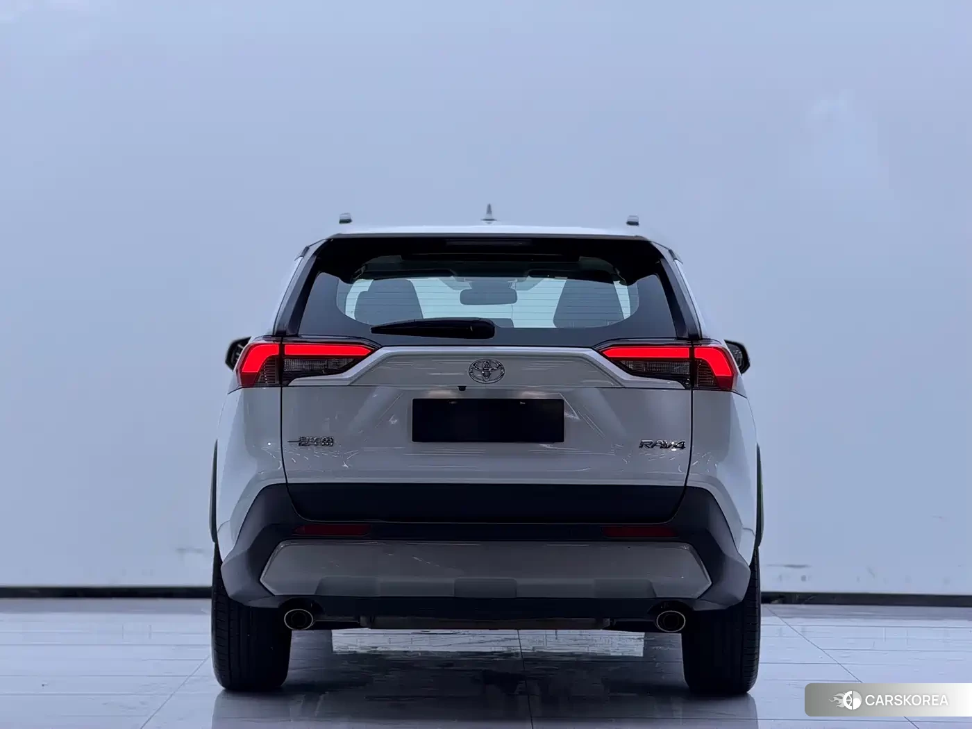Toyota RAV4 2024 Белый из Китая, фото 2