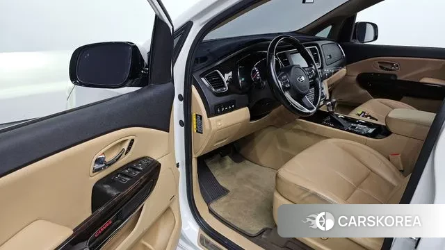 Kia The New Carnival 2019 Белый из Кореи, фото 2