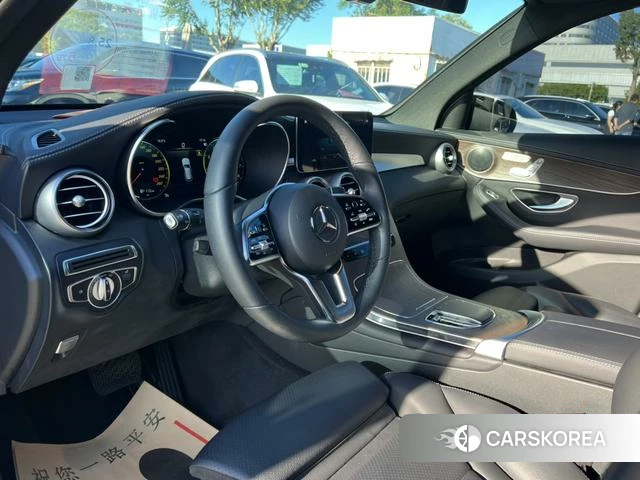 Mercedes-Benz GLC 2023 Зеленый из Китая, фото 2