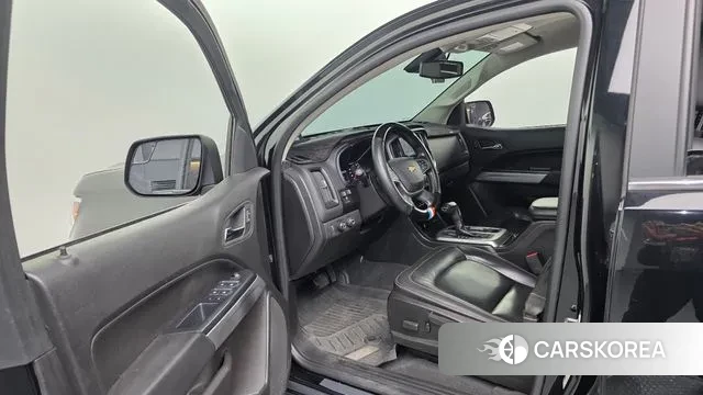 Chevrolet (GM Daewoo) Real New Colorado 2021 Черный из Кореи, фото 2