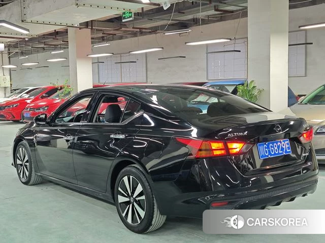 Nissan Teana 2021 Черный из Китая, фото 2
