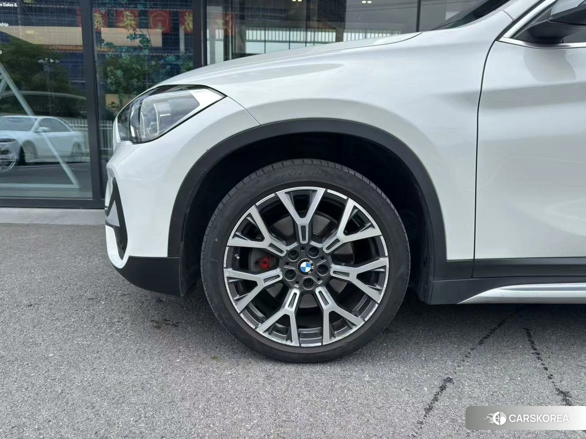 BMW X1 2020 Белый из Китая, фото 2