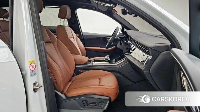 Audi Q7 (4M) 2023 Белый из Кореи, фото 2