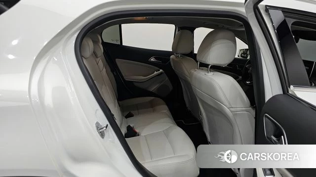Mercedes-Benz GLA-Class X156 2019 Белый из Кореи, фото 2
