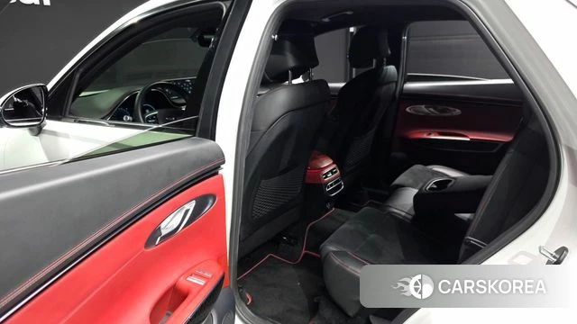 Genesis GV70 2022 Белый из Кореи, фото 2