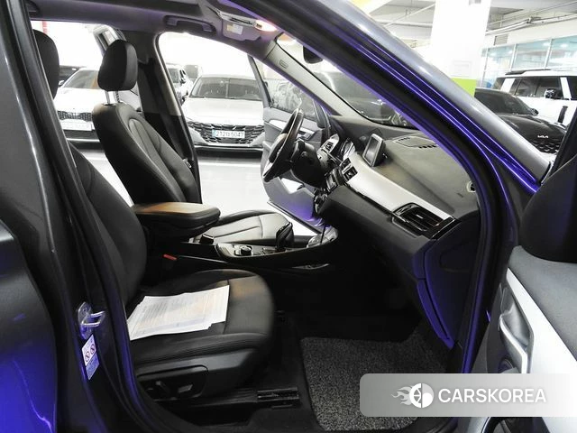 BMW X1 (F48) 2018 Серый из Кореи, фото 2