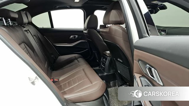 BMW 3 Series (G20) 2021 Белый из Кореи, фото 2