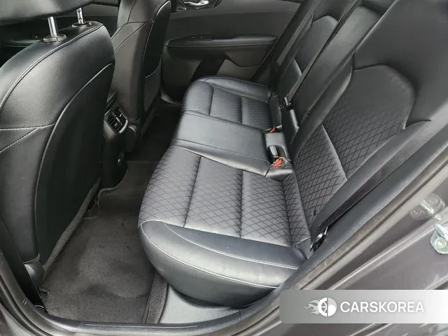 Kia The New K3 2nd generation 2021 Серый из Кореи, фото 2