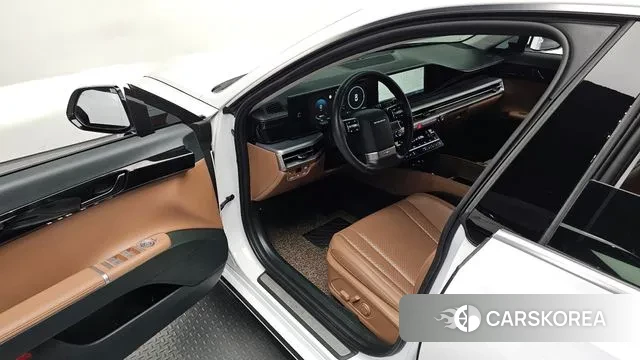 Hyundai Grandeur Hybrid (GN7) 2023 Белый из Кореи, фото 2