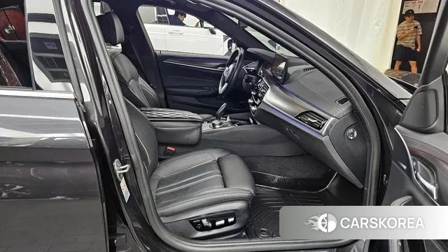 BMW 5 Series (G30) id 3011625 из Кореи 2