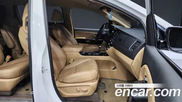 Kia The New Carnival 2019 Белый из Кореи, фото 2