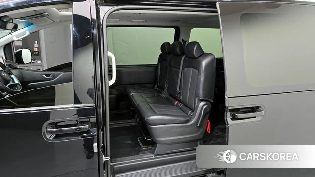 Hyundai Staria 2022 Черный из Кореи, фото 2