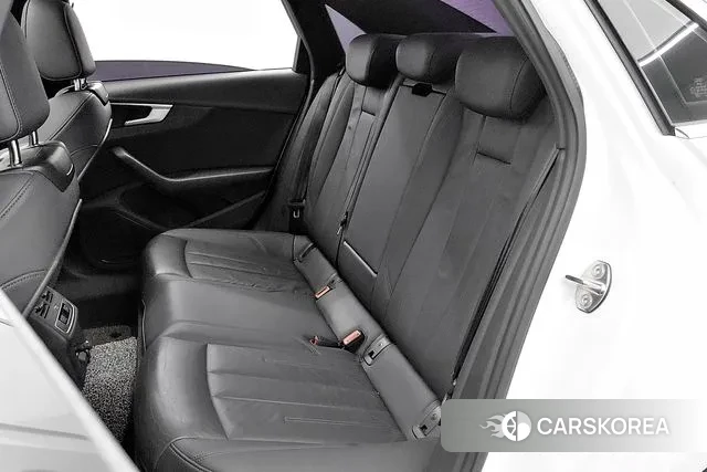 Audi A4 (B9) 2019 Белый из Кореи, фото 2