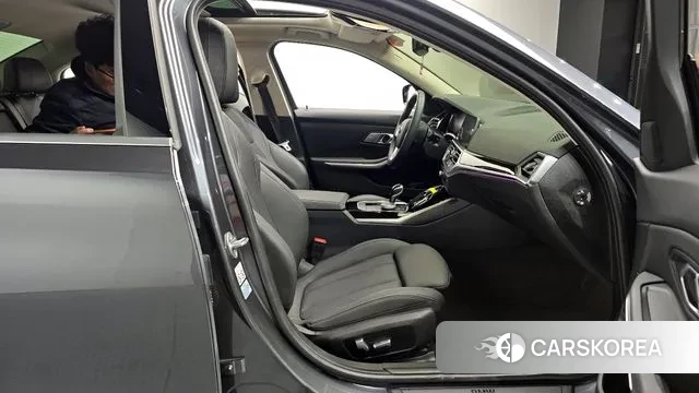 BMW 3 Series (G20) 2022 Серый из Кореи, фото 2