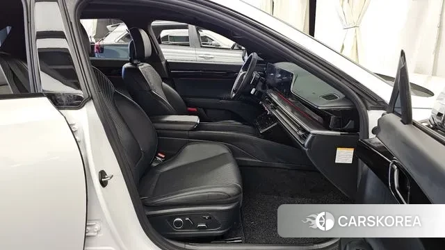 Hyundai Grandeur Hybrid (GN7) 2024 Белый из Кореи, фото 2