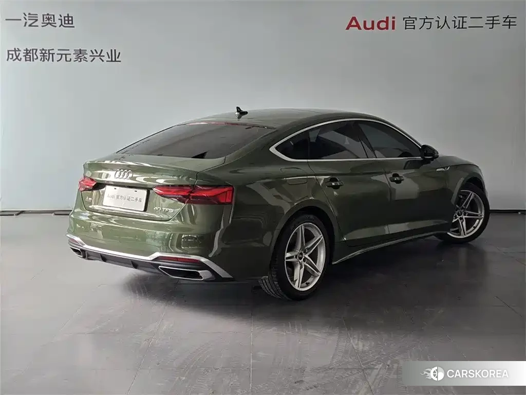 Audi A5 2022 Зеленый из Китая, фото 2