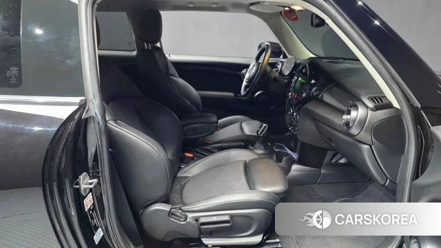 Mini Cooper S 2021 Черный из Кореи, фото 2