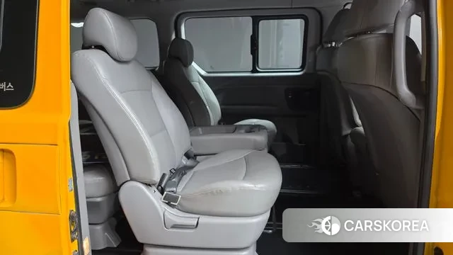 Hyundai The New Grand Starex 2018 Желтый из Кореи, фото 2