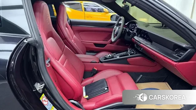 Porsche 911(992) 2022 Черный из Кореи, фото 2