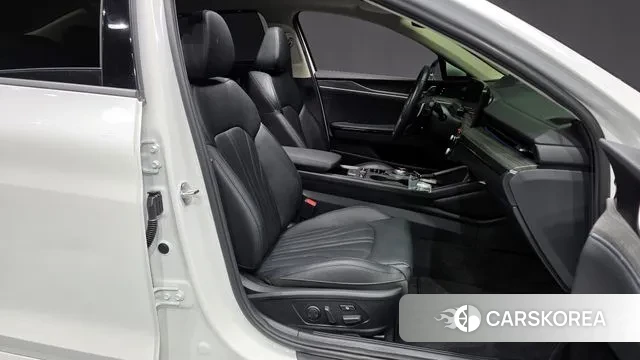 Kia The New K5 3rd generation 2024 Белый из Кореи, фото 2