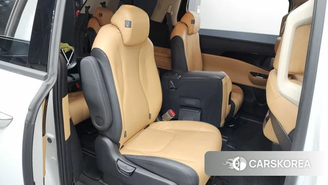 Kia Carnival 4th generation 2023 Белый из Кореи, фото 2