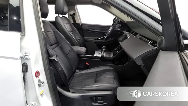 Land Rover Range Rover Evoque 2nd Generation 2023 Белый из Кореи, фото 2