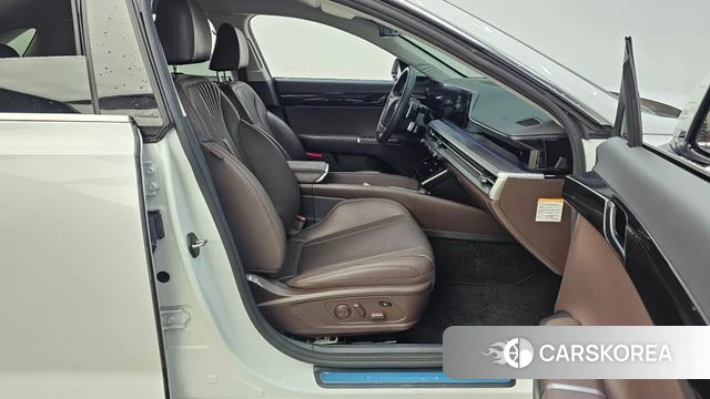 Hyundai Grandeur Hybrid (GN7) 2023 Белый из Кореи, фото 2