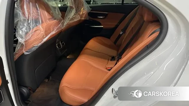 Mercedes-Benz C-Class W206 2023 Белый из Кореи, фото 2