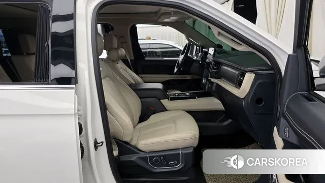 Ford Expeditation 2022 Белый из Кореи, фото 2