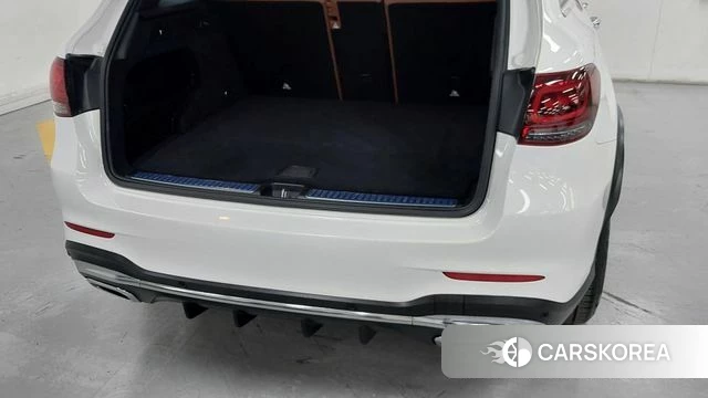 Mercedes-Benz GLC-Class X253 2022 Белый из Кореи, фото 2