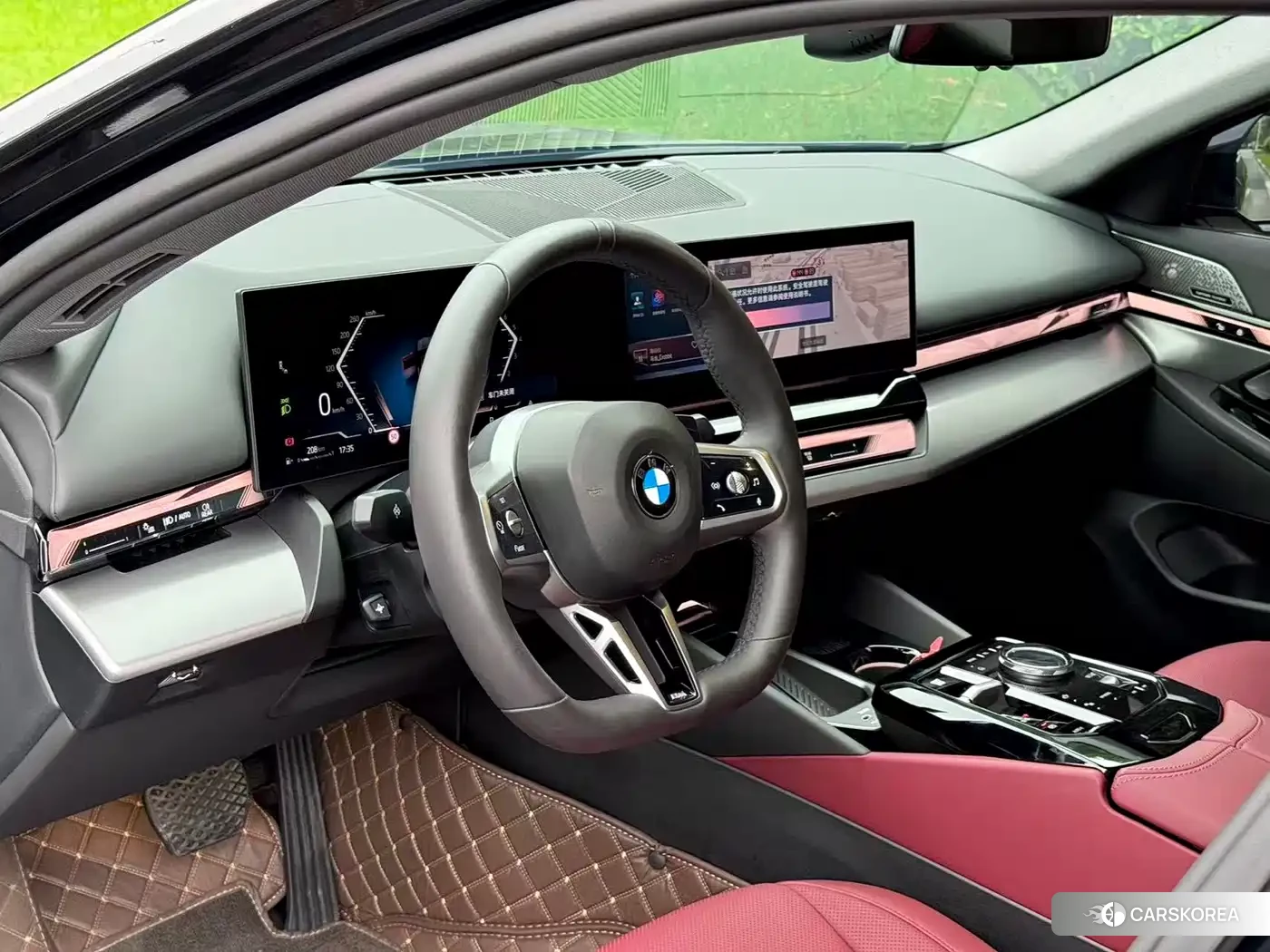 BMW 5 series 2025 Черный из Китая, фото 2