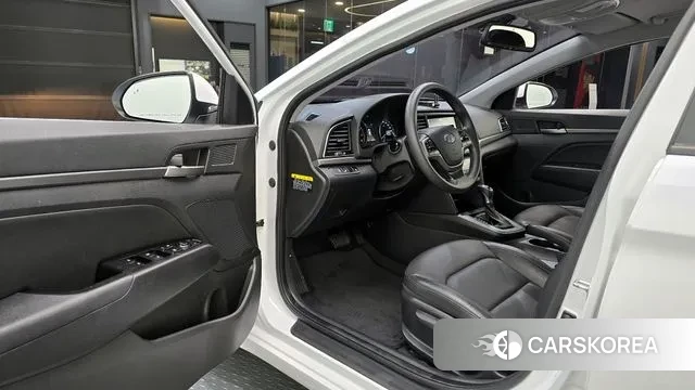 Hyundai Avante AD 2018 Белый из Кореи, фото 2