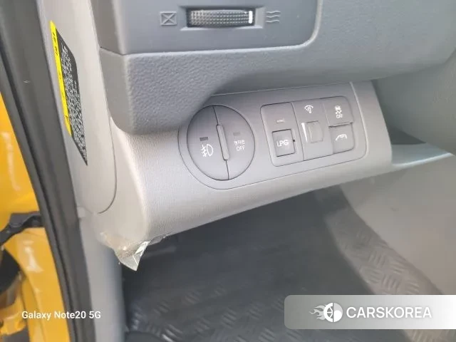 Hyundai The New Grand Starex 2018 Желтый из Кореи, фото 2