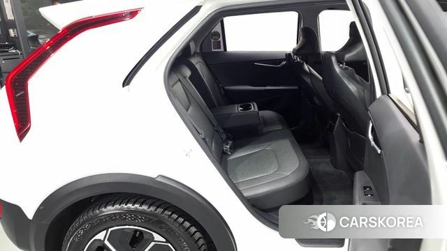 Kia Di Ol Nu Niro 2022 Белый из Кореи, фото 2