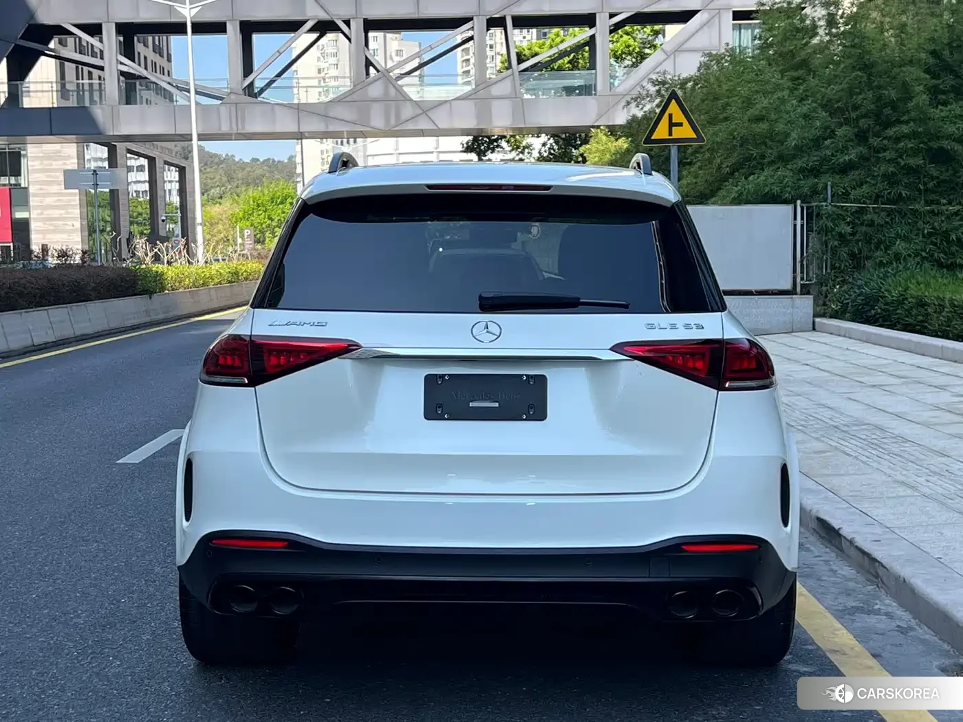 Mercedes-Benz GLE AMG 2022 Белый из Китая, фото 2