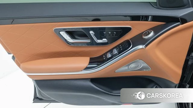 Mercedes-Benz S-Class W223 2026 Черный из Кореи, фото 2