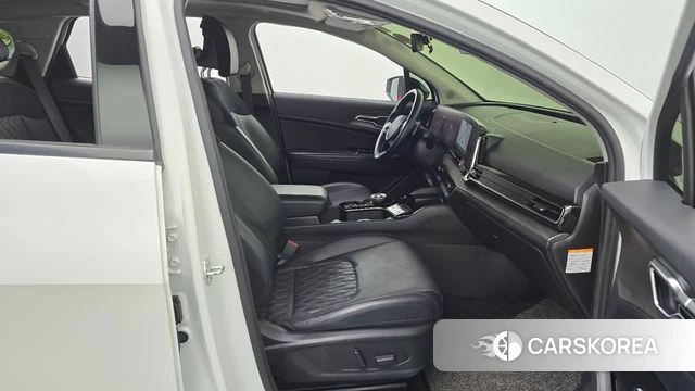 Kia Sportage 5th Generation Hybrid 2021 Белый из Кореи, фото 2