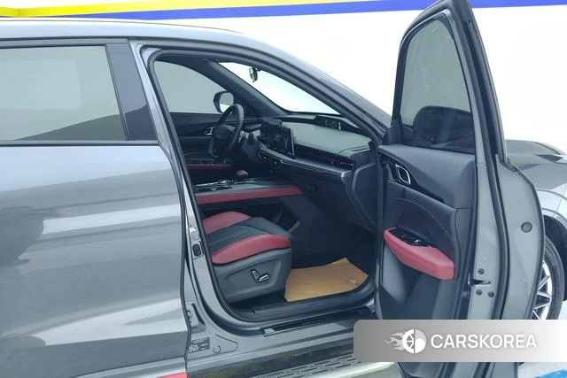 Changan Z6 2023 Темно-серый из Китая, фото 2